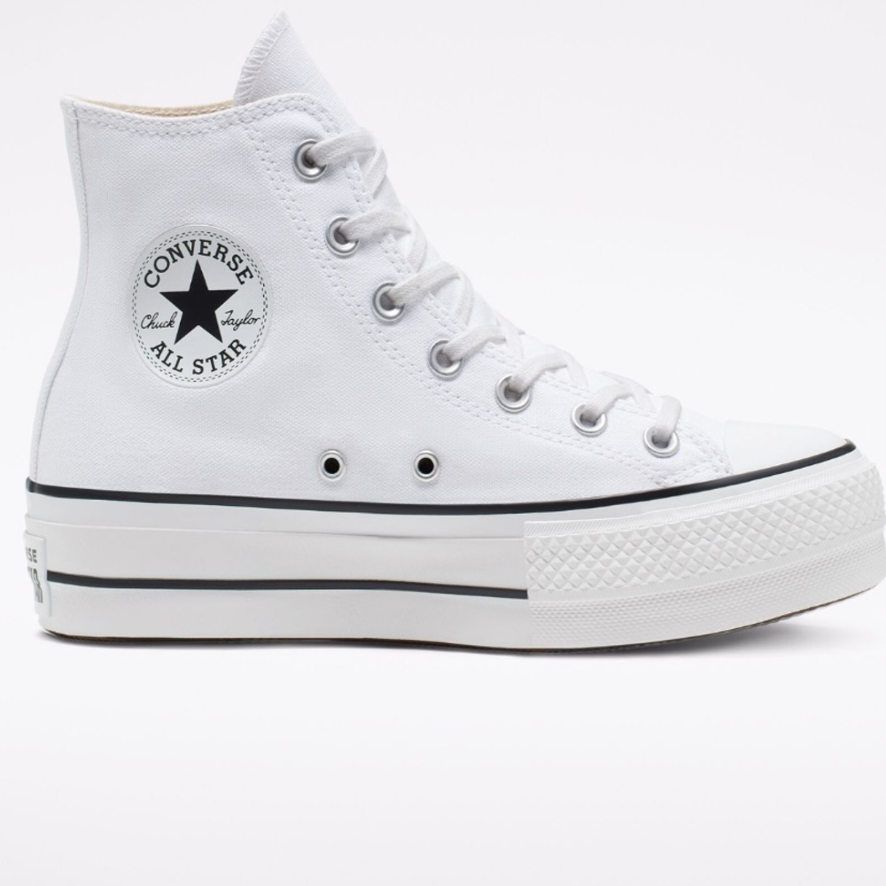 Converse Chuck Taylor All Star Lift Platform Canvas.
